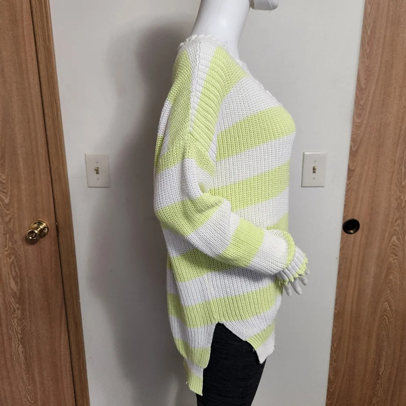 Forever 21 oversized color block sweater size small - Picture 14 of 16